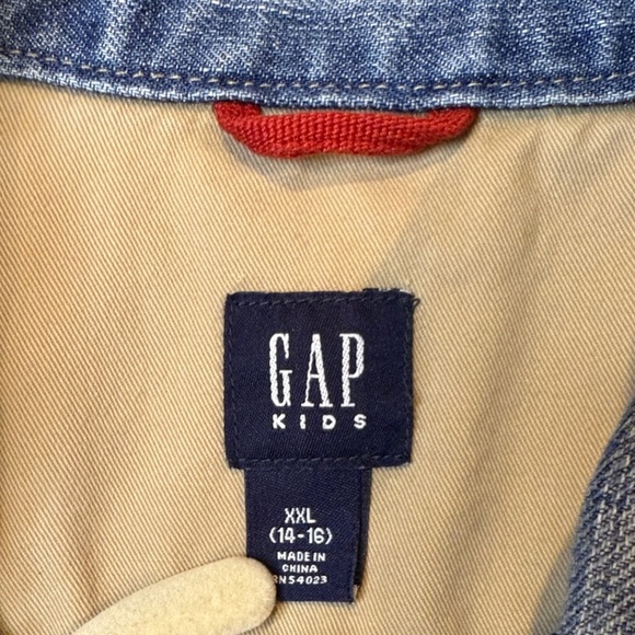 GAP Kids Classic Denim Jacket - Picture 3 of 11